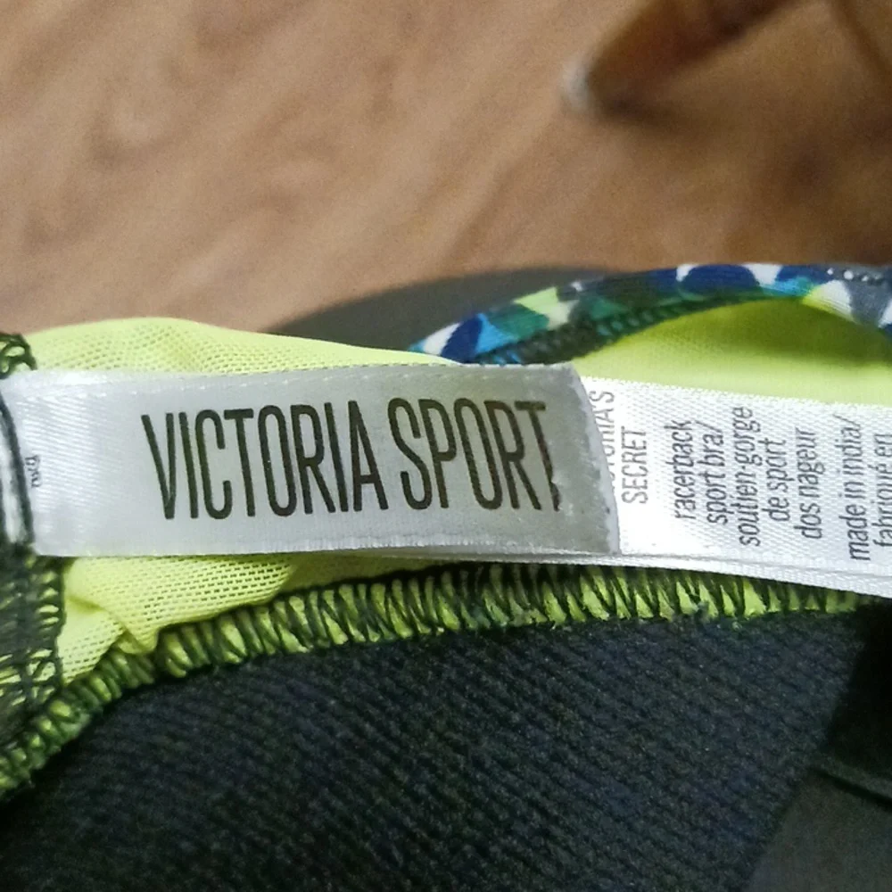 Sports bra small - Picture 4 of 5